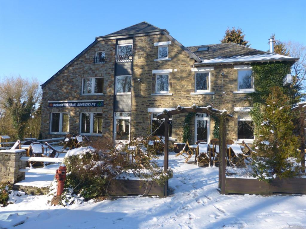 Hotel Les 5 Ourthes Houffalize Exterior photo